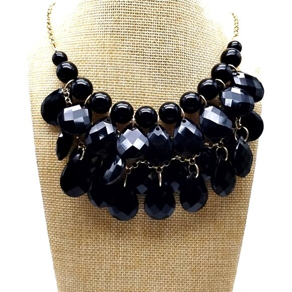 Black Faceted Resin Statement Bib Necklace Gold-tone Chain NWOT - Picture 2 of 14